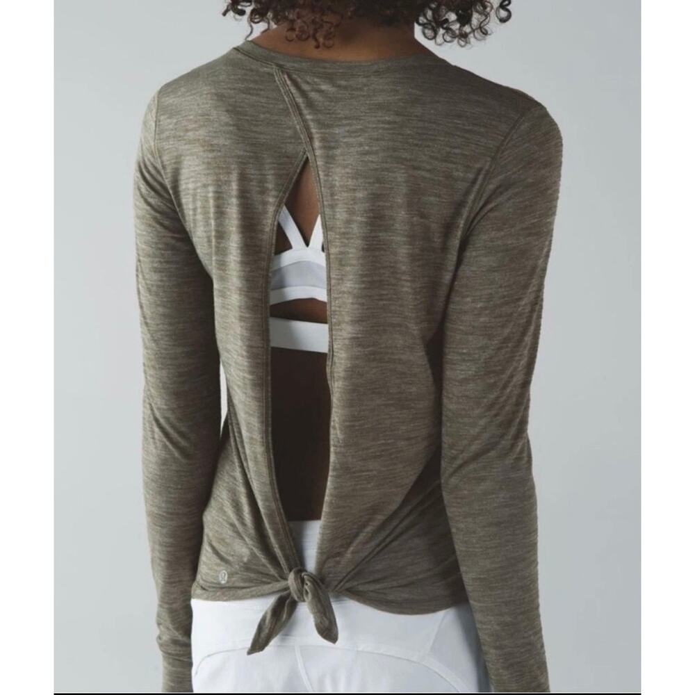 Lululemon Olive Green Long Sleeve Performance Top w/ Thumbholes Sz 6